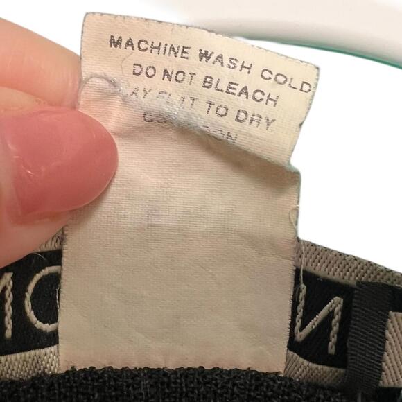 Vintage Black Sleeveless Top - Picture 4 of 6